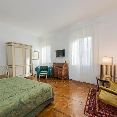Szálloda San Zaccaria 3*