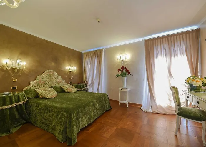 San Zaccaria 3*